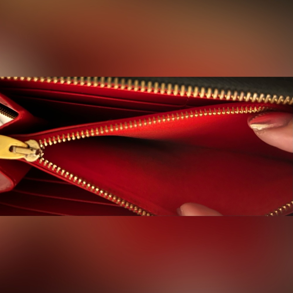 Christian Louboutin Rare Gold Panettone Zip Around Wallet Full Inclusion LN - Picture 9 of 12